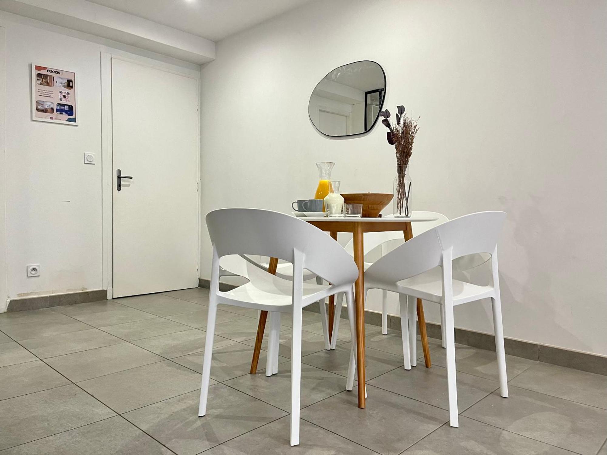 Suite Danbury Лион Экстерьер фото