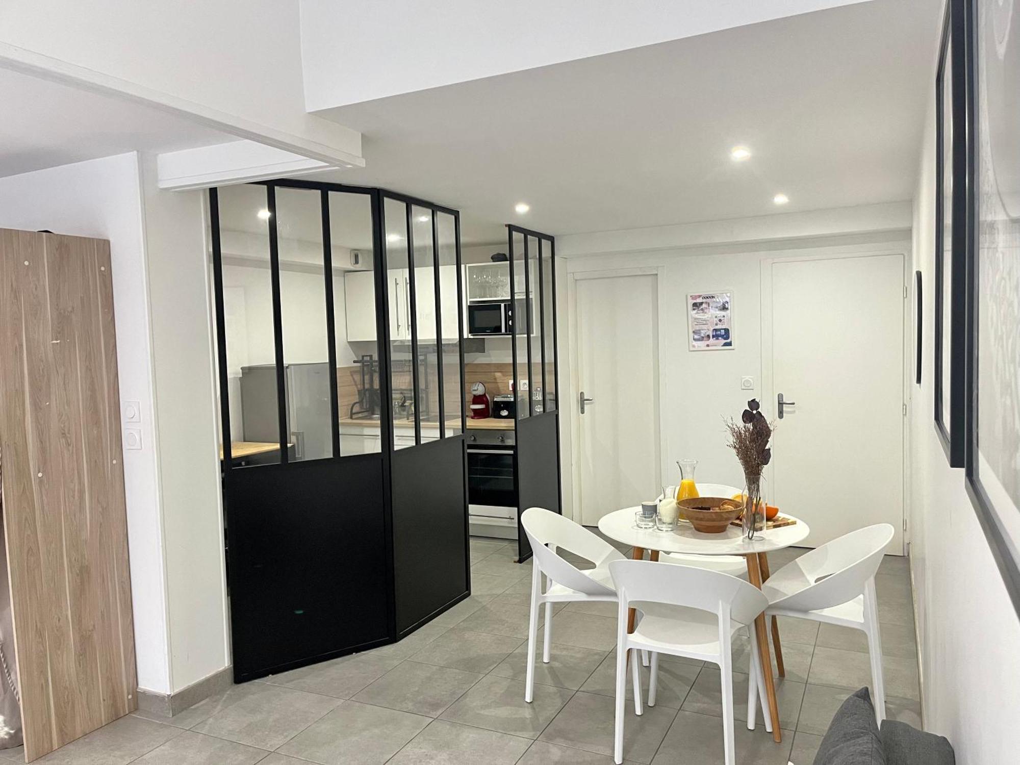 Suite Danbury Лион Экстерьер фото